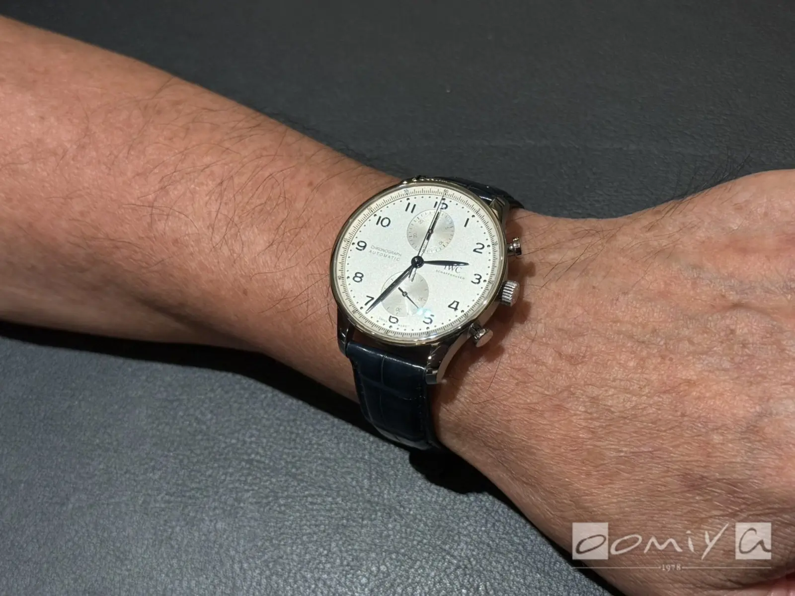 【未開封品】IU  2020 bleuming シーグリ 未開封品】IU 2020 bleuming シーグリ 未開封品】IU 2020