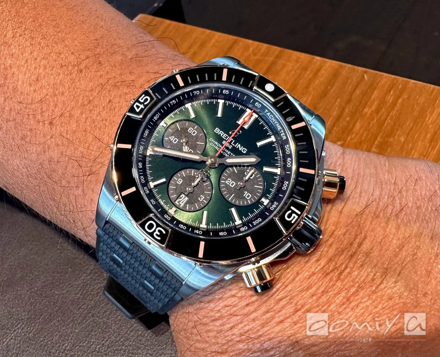 【美品】BREITLING ブライトリング クリスタル 灰皿 アッシュトレイ お客様の声：2025年08月24日TRON.H様 ブライトリング